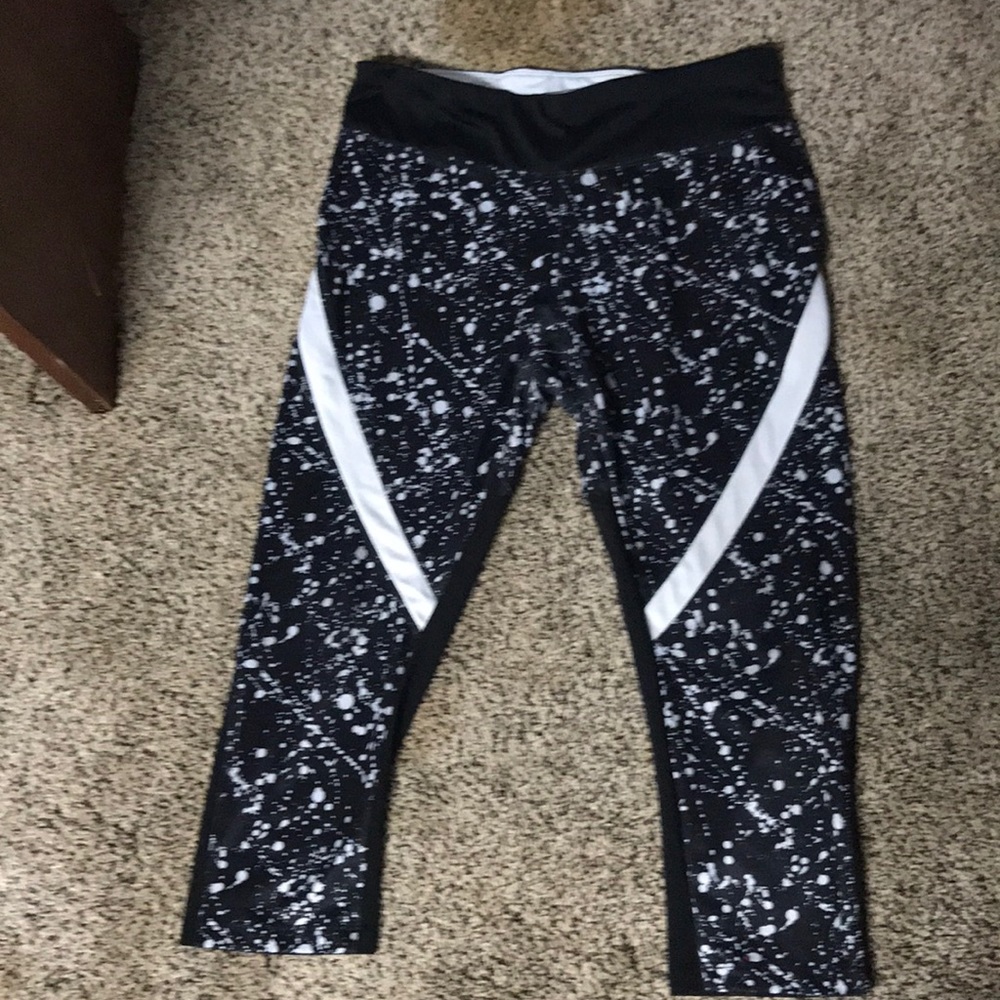 White spotted leggings